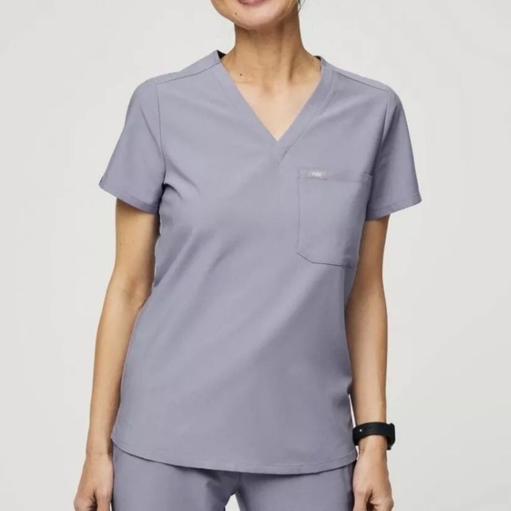 Figs Catarina One Pocket Rare Limited Edition Vapor Blue Space Dye Scrub Top